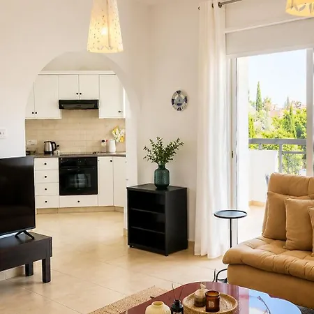 Ameli Serenity By Staycom Apartment