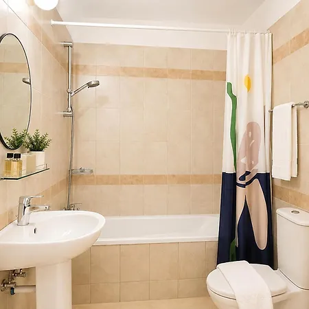 Ameli Serenity By Staycom Apartment *